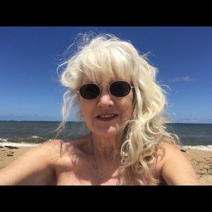 Meet your Posher, Joan